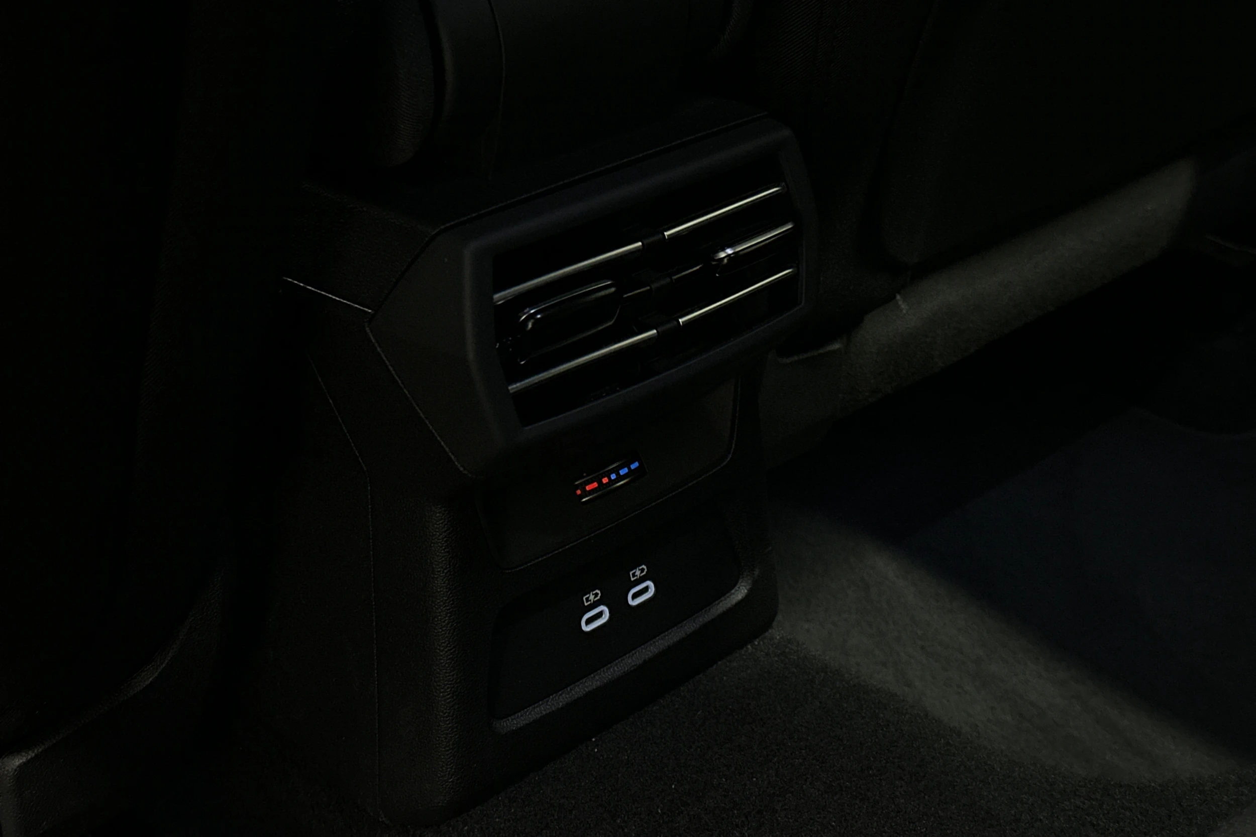 valkoinen Audi A3 2025 kuva 36.