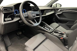valkoinen Audi A3 2025 kuva 11.