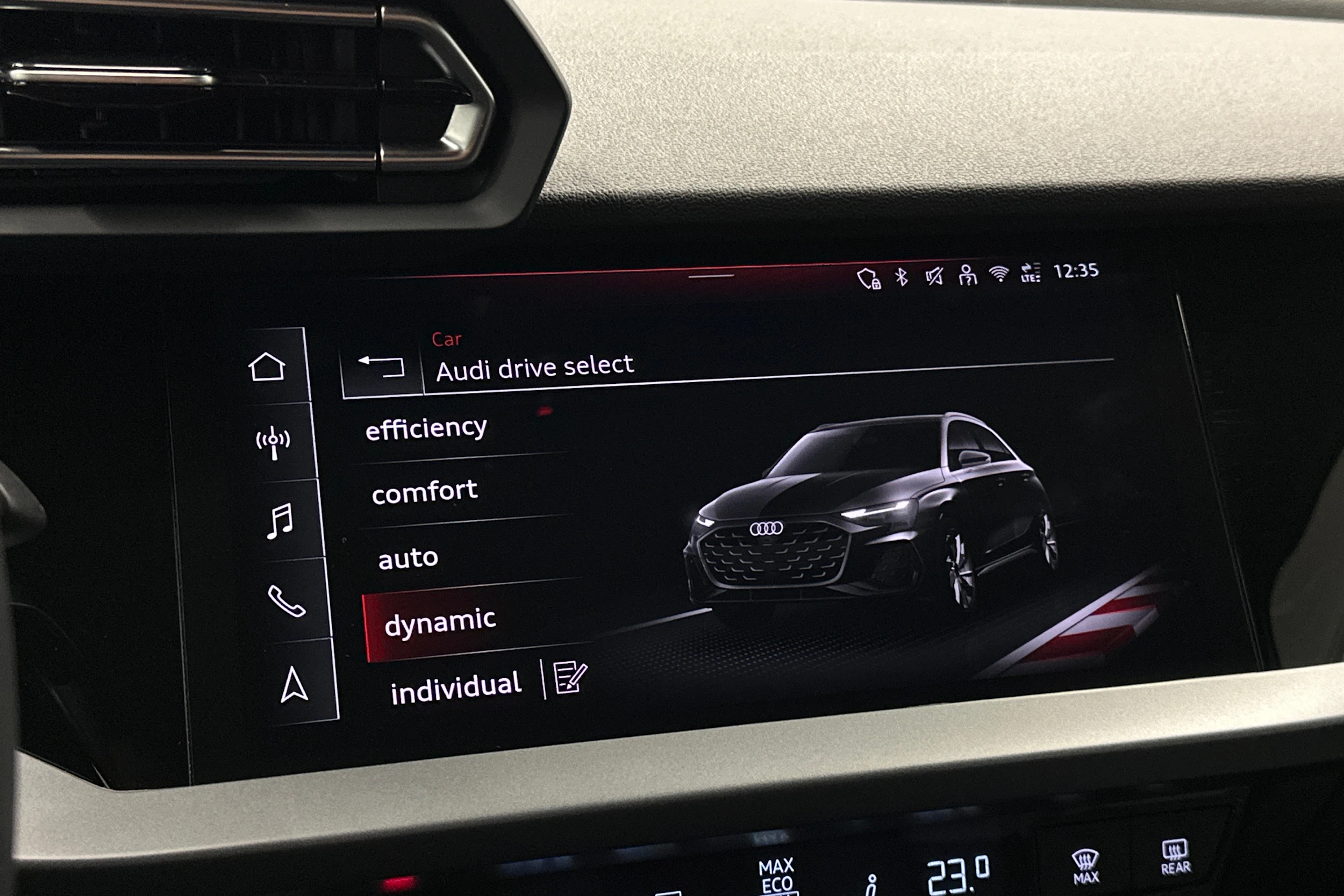 valkoinen Audi A3 2025 kuva 34.
