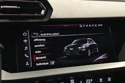 valkoinen Audi A3 2025 kuva 34.