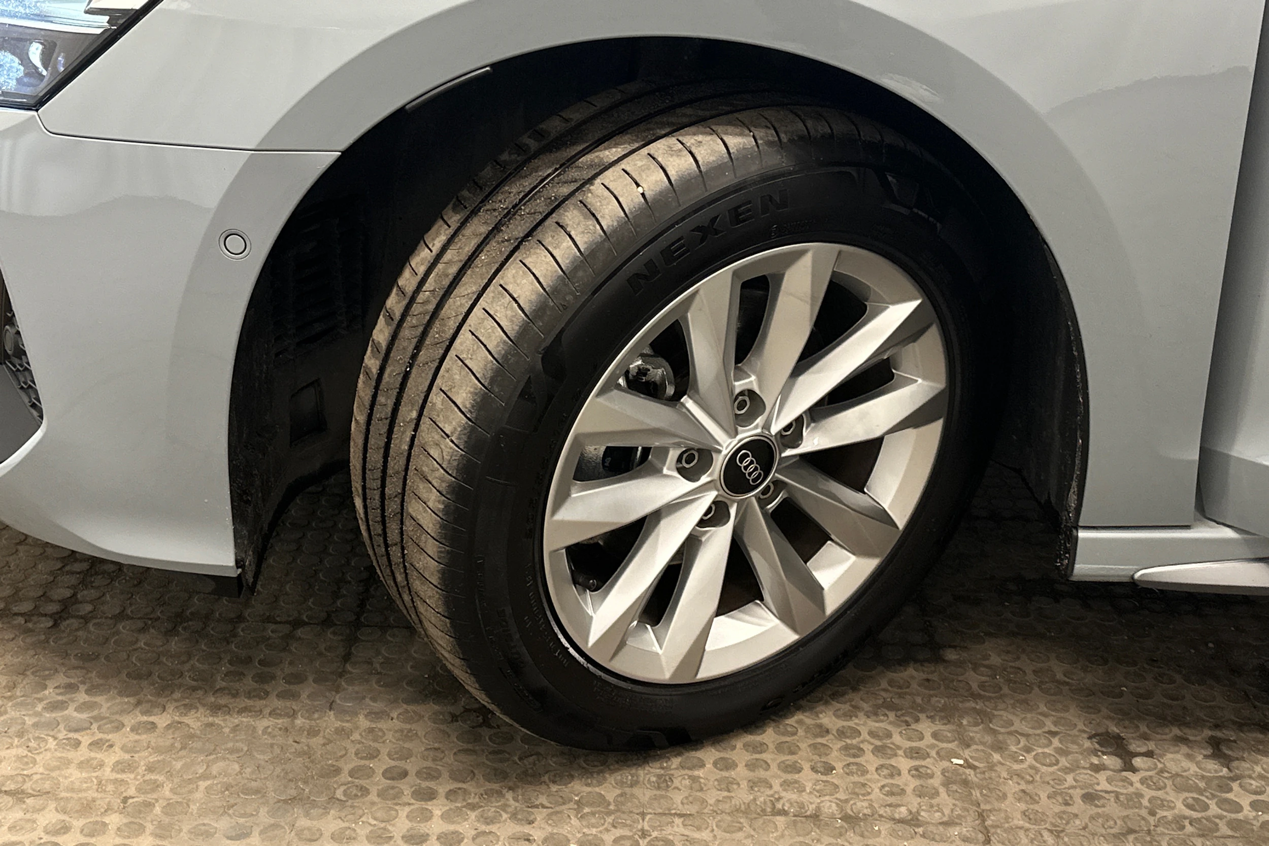 harmaa Audi A3 2025 kuva 10.