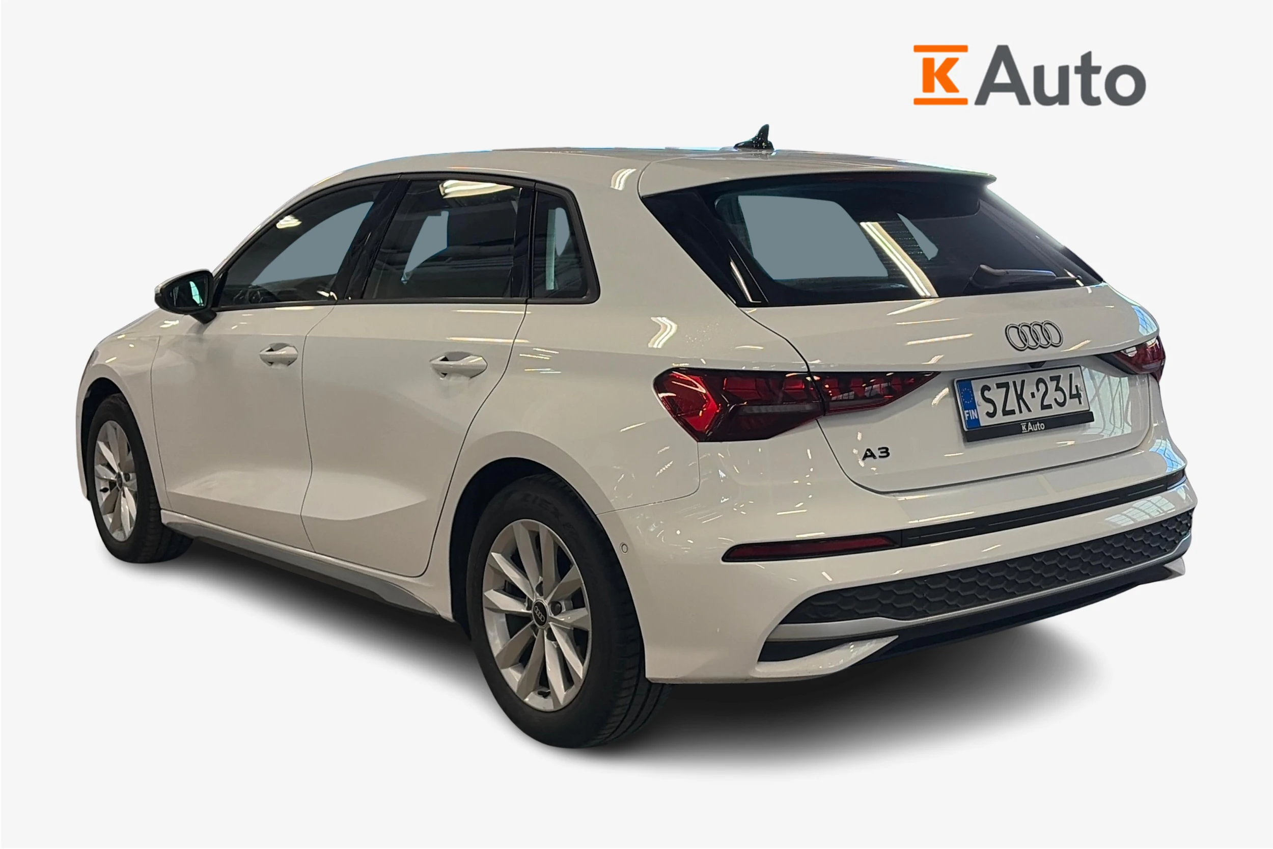valkoinen Audi A3 2025 kuva 2.