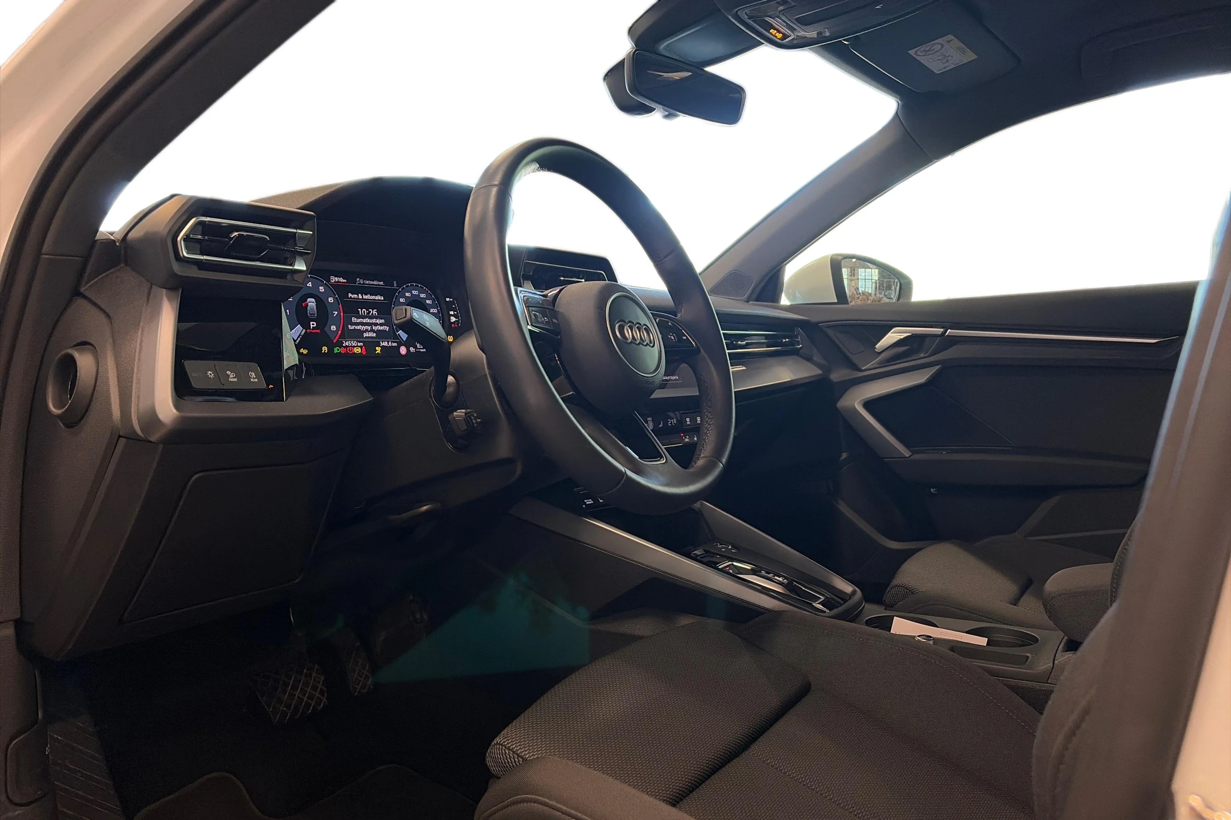 valkoinen Audi A3 2025 kuva 3.