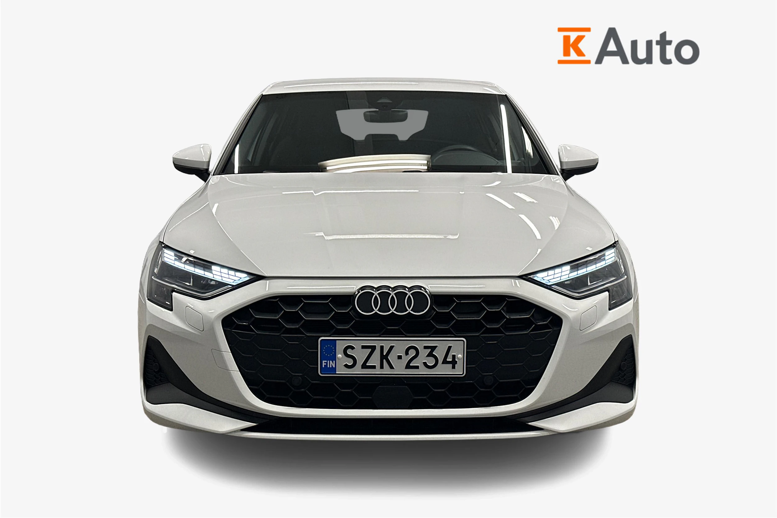 valkoinen Audi A3 2025 kuva 4.
