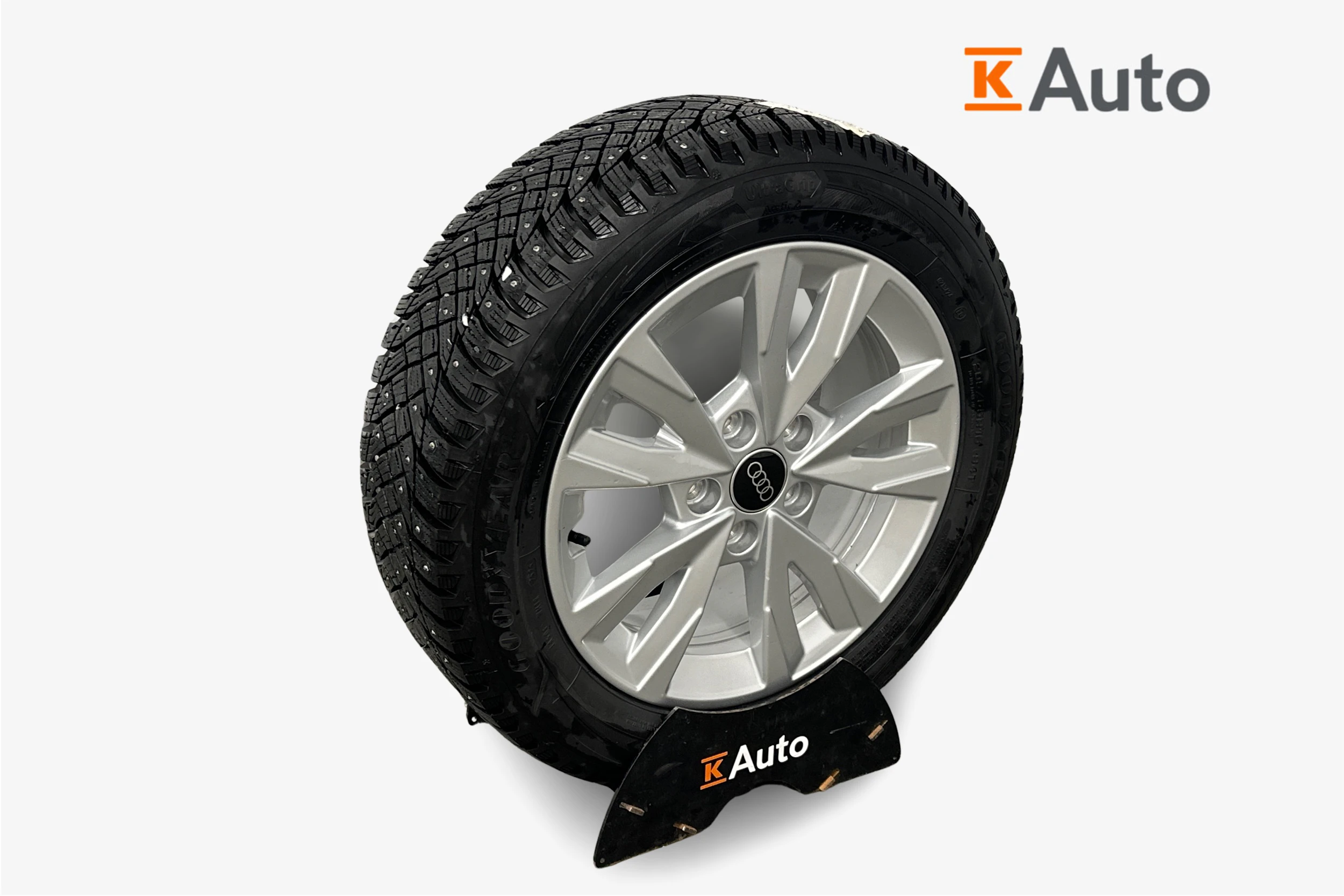valkoinen Audi A3 2025 kuva 9.