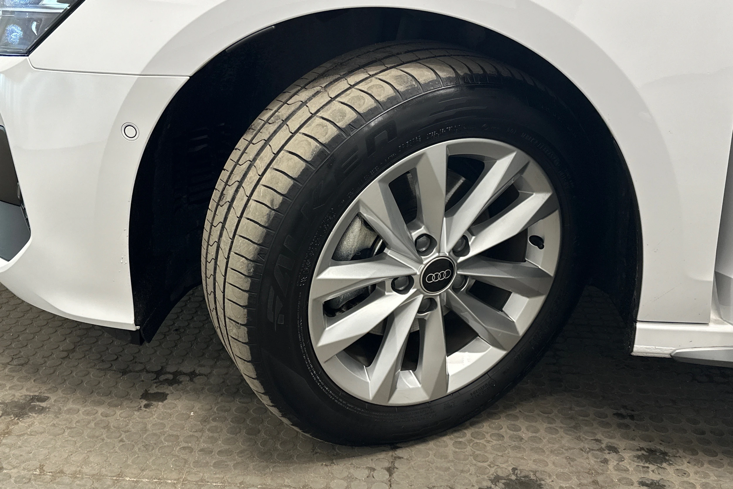 valkoinen Audi A3 2025 kuva 10.