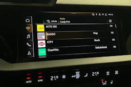valkoinen Audi A3 2025 kuva 18.