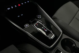 valkoinen Audi A3 2025 kuva 28.