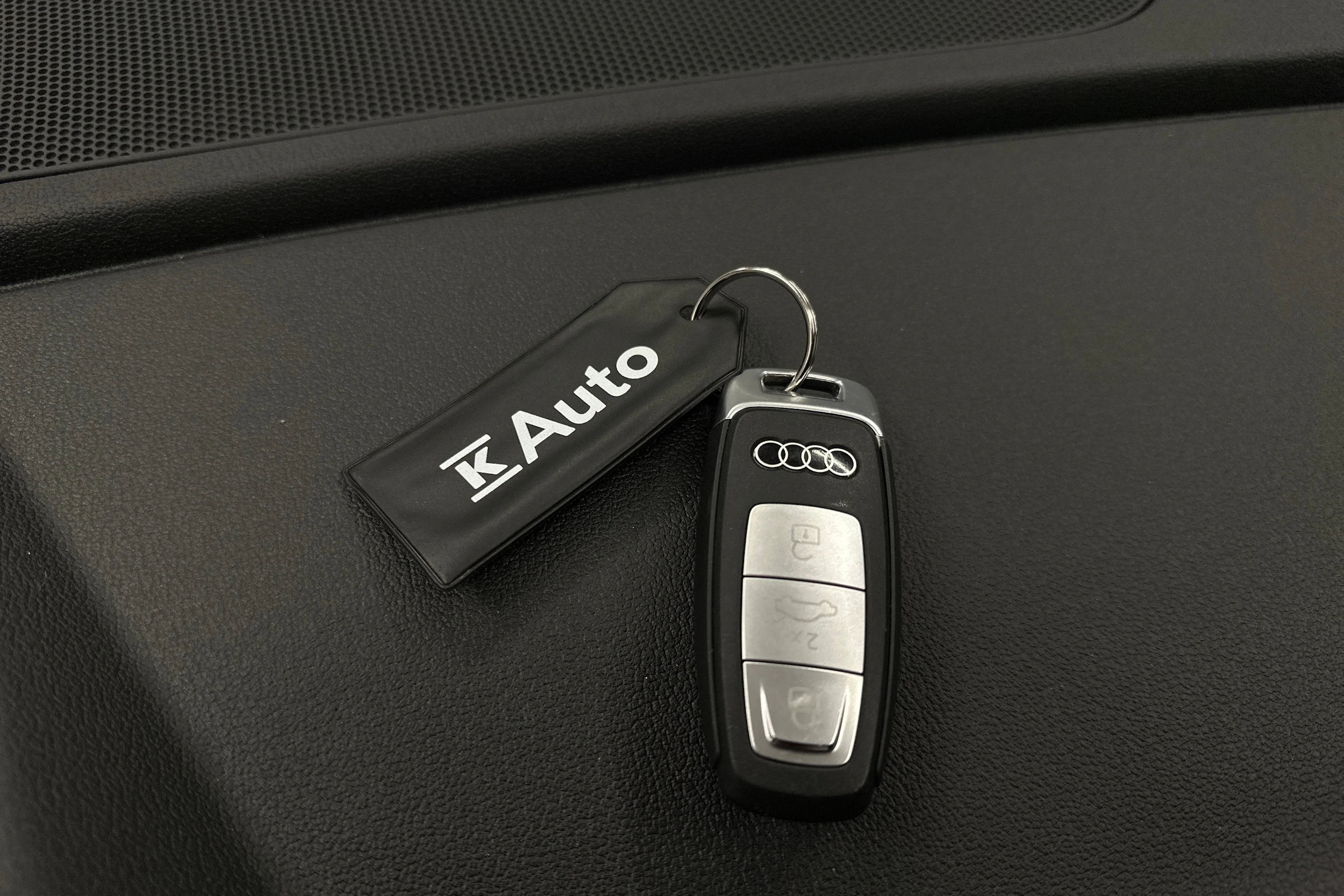 valkoinen Audi A3 2025 kuva 33.