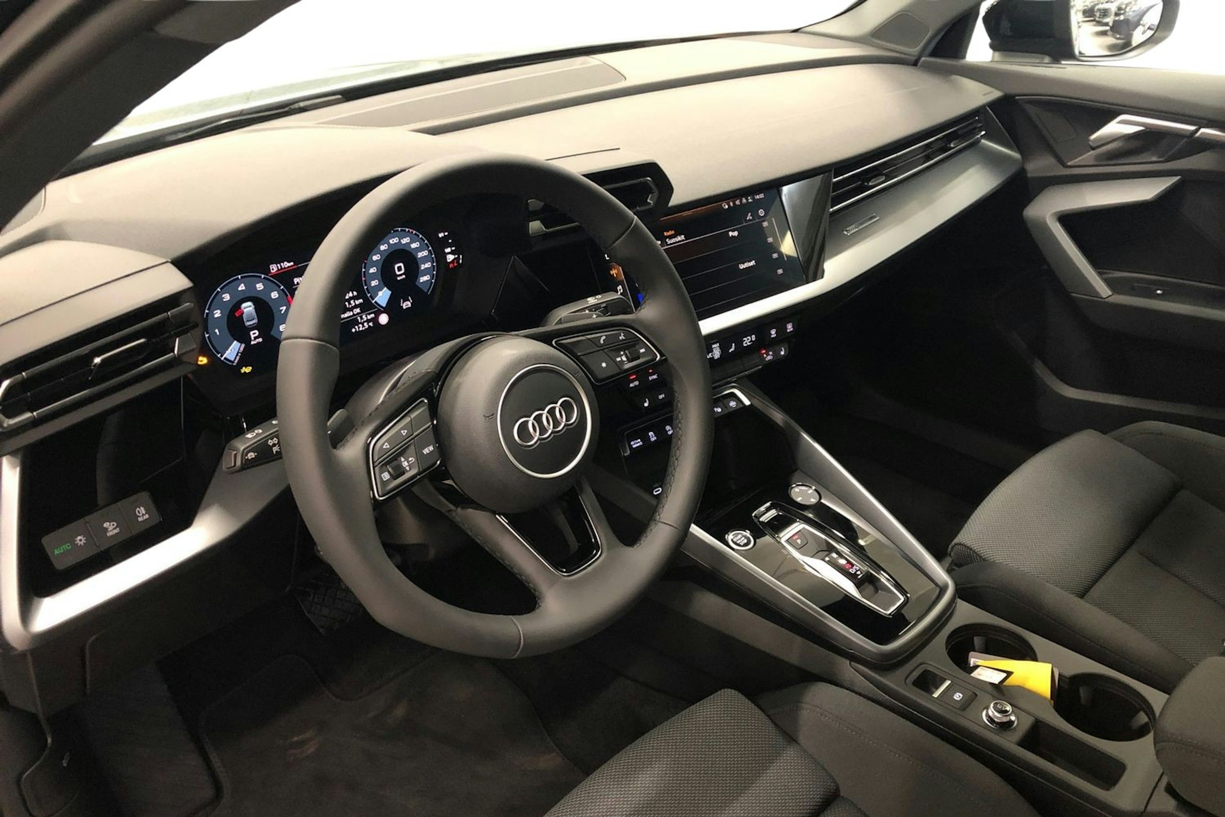 musta Audi A3 2025 kuva 6.