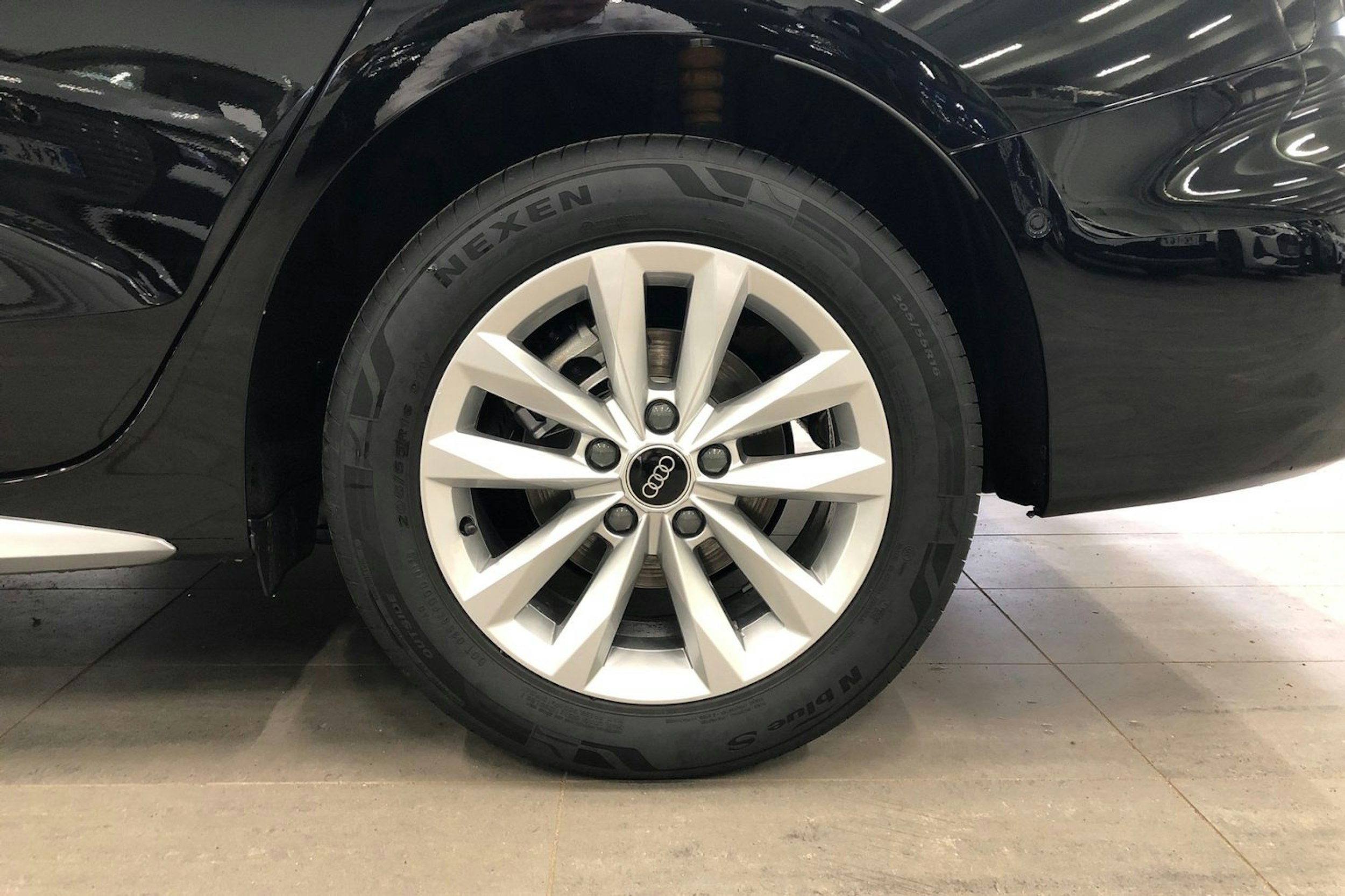 musta Audi A3 2025 kuva 10.