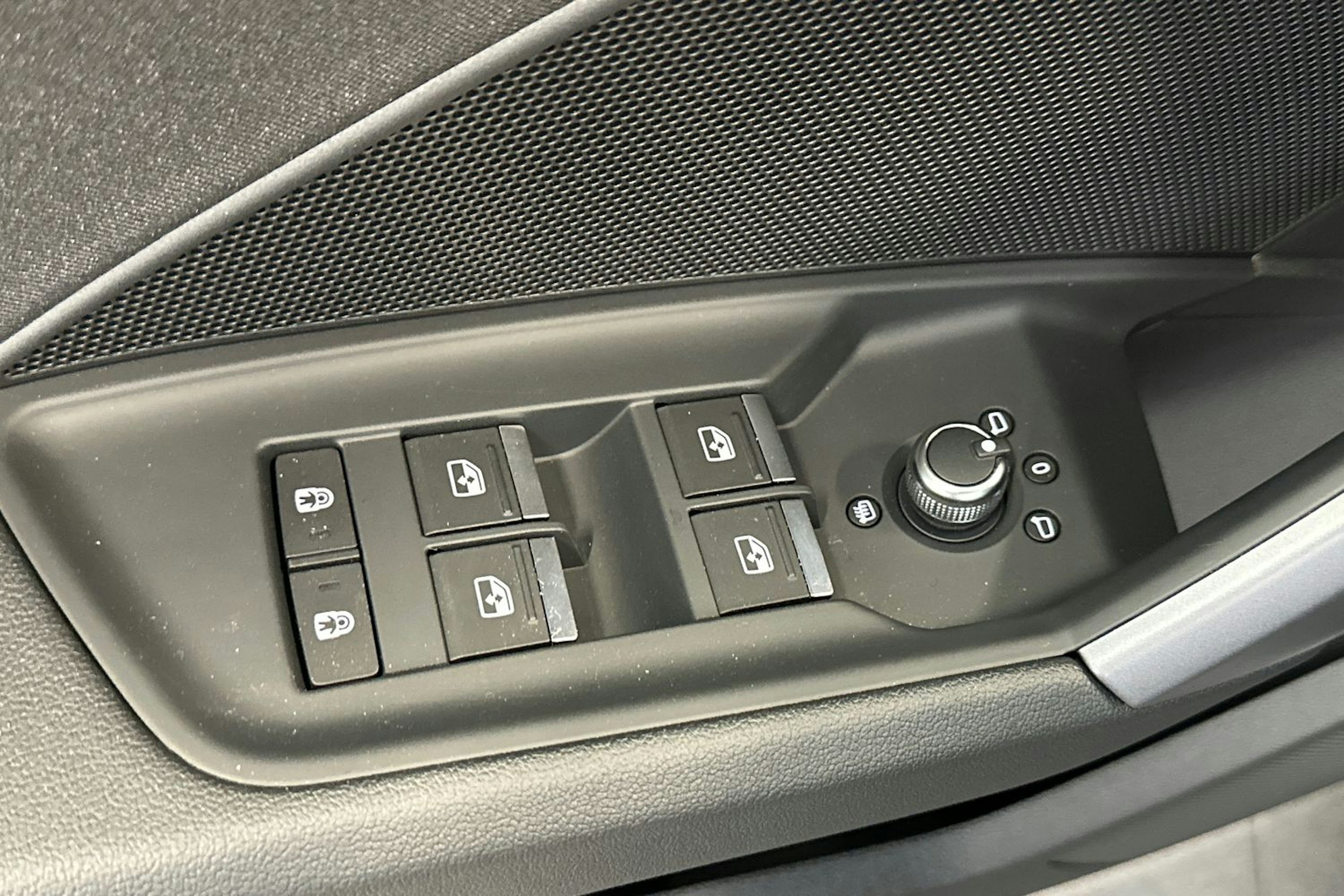 musta Audi A3 2025 kuva 16.