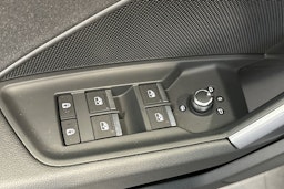 musta Audi A3 2025 kuva 16.