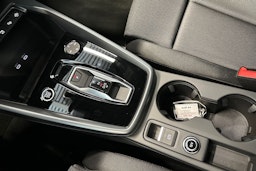 musta Audi A3 2025 kuva 21.
