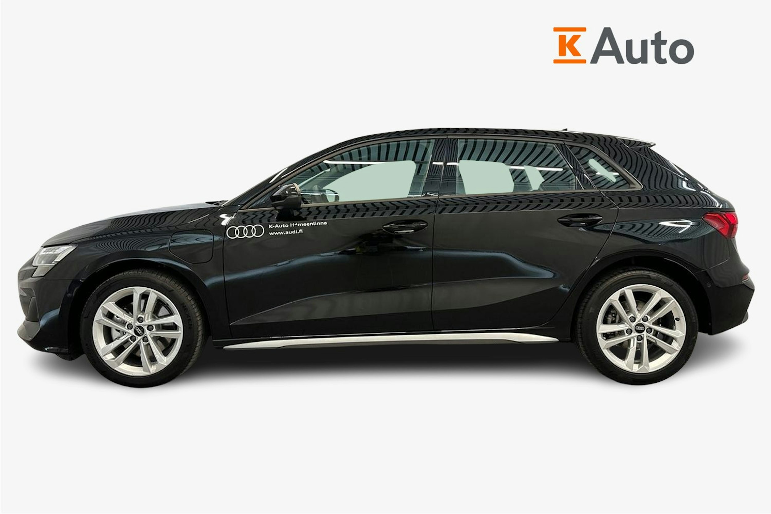 musta Audi A3 2025 kuva 25.