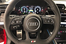 met. punainen Audi A3 2025 kuva 15.