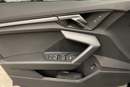 harmaa Audi A3 2025 kuva 18.