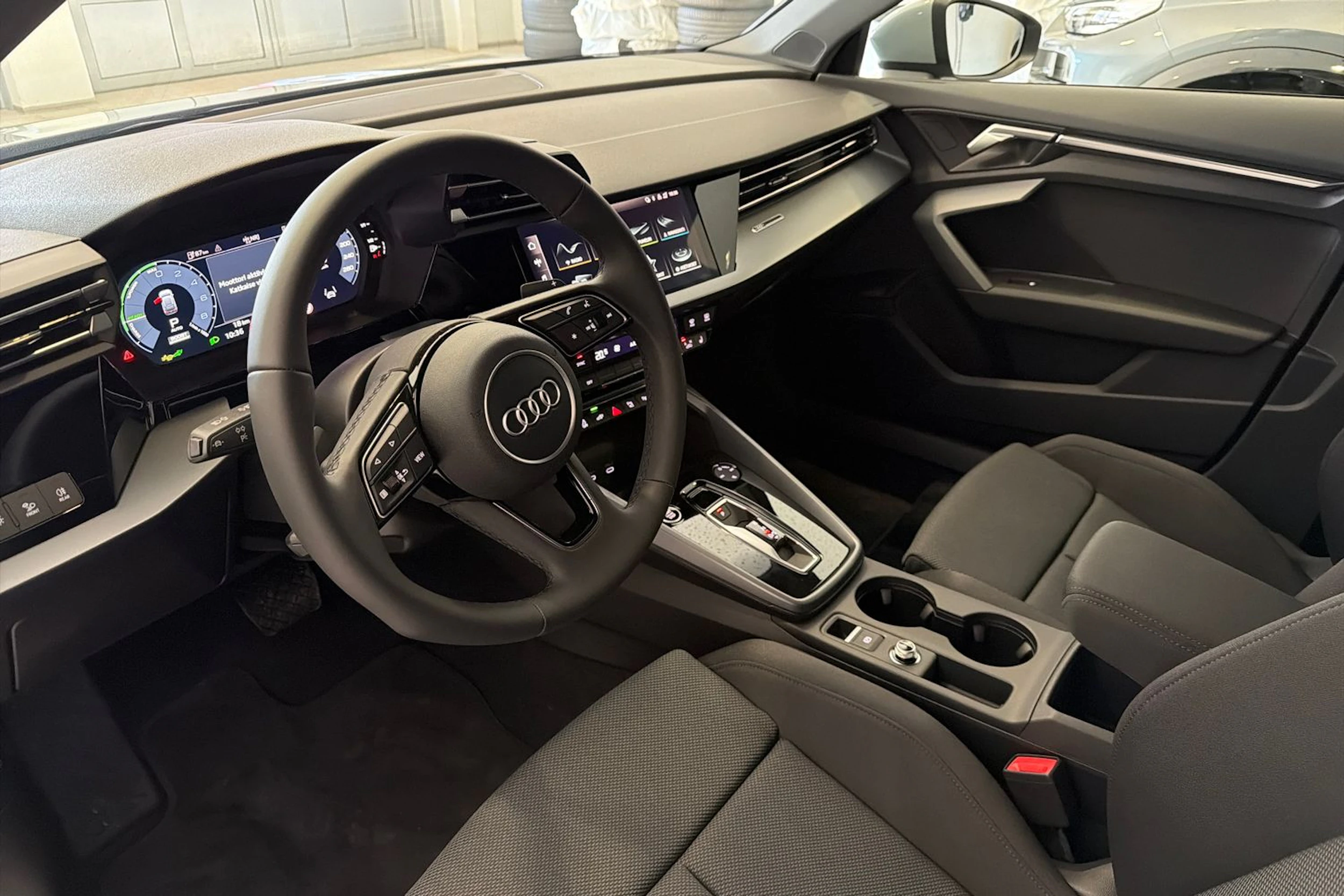 harmaa Audi A3 2026 kuva 11.