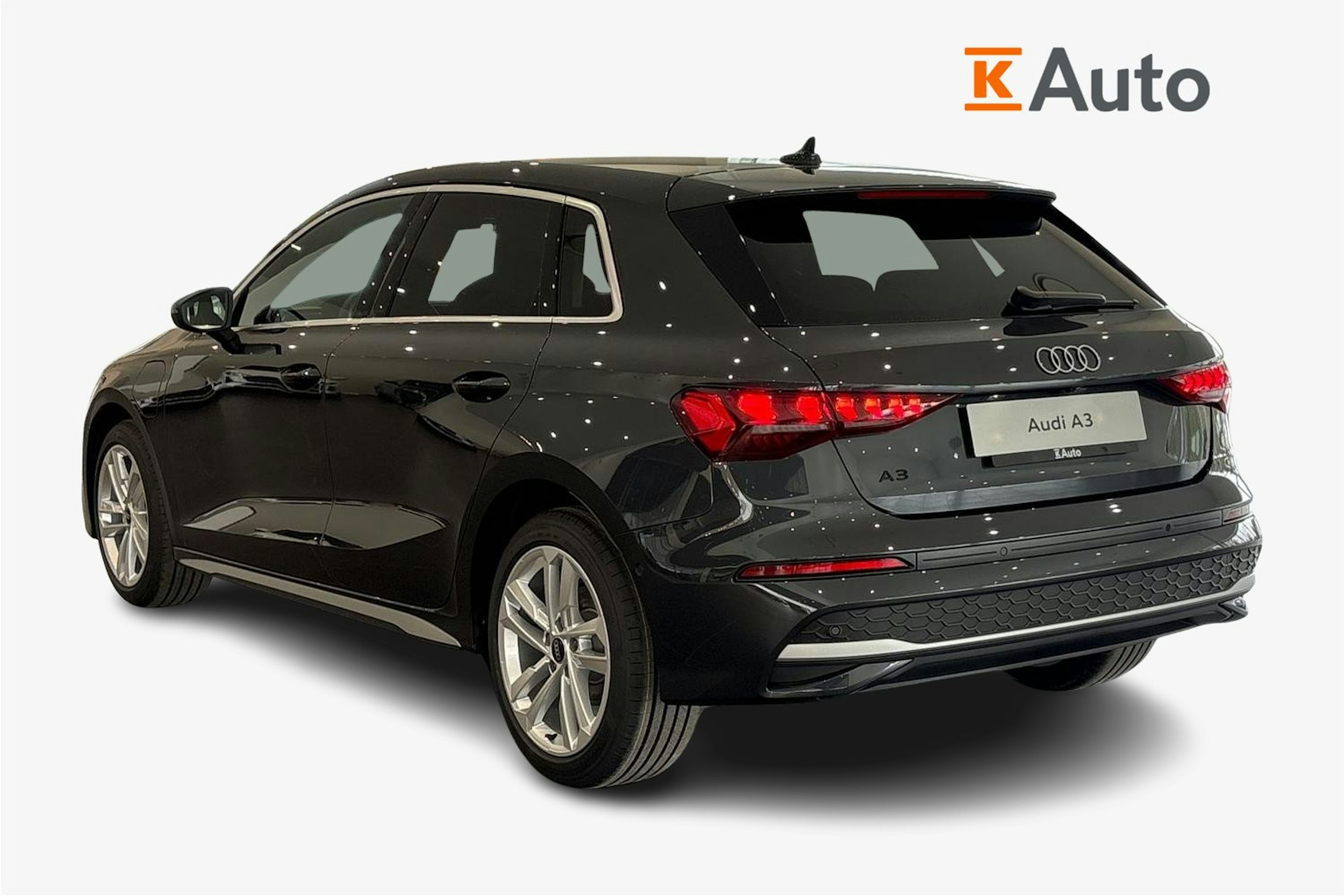 harmaa Audi A3 2025 kuva 2.