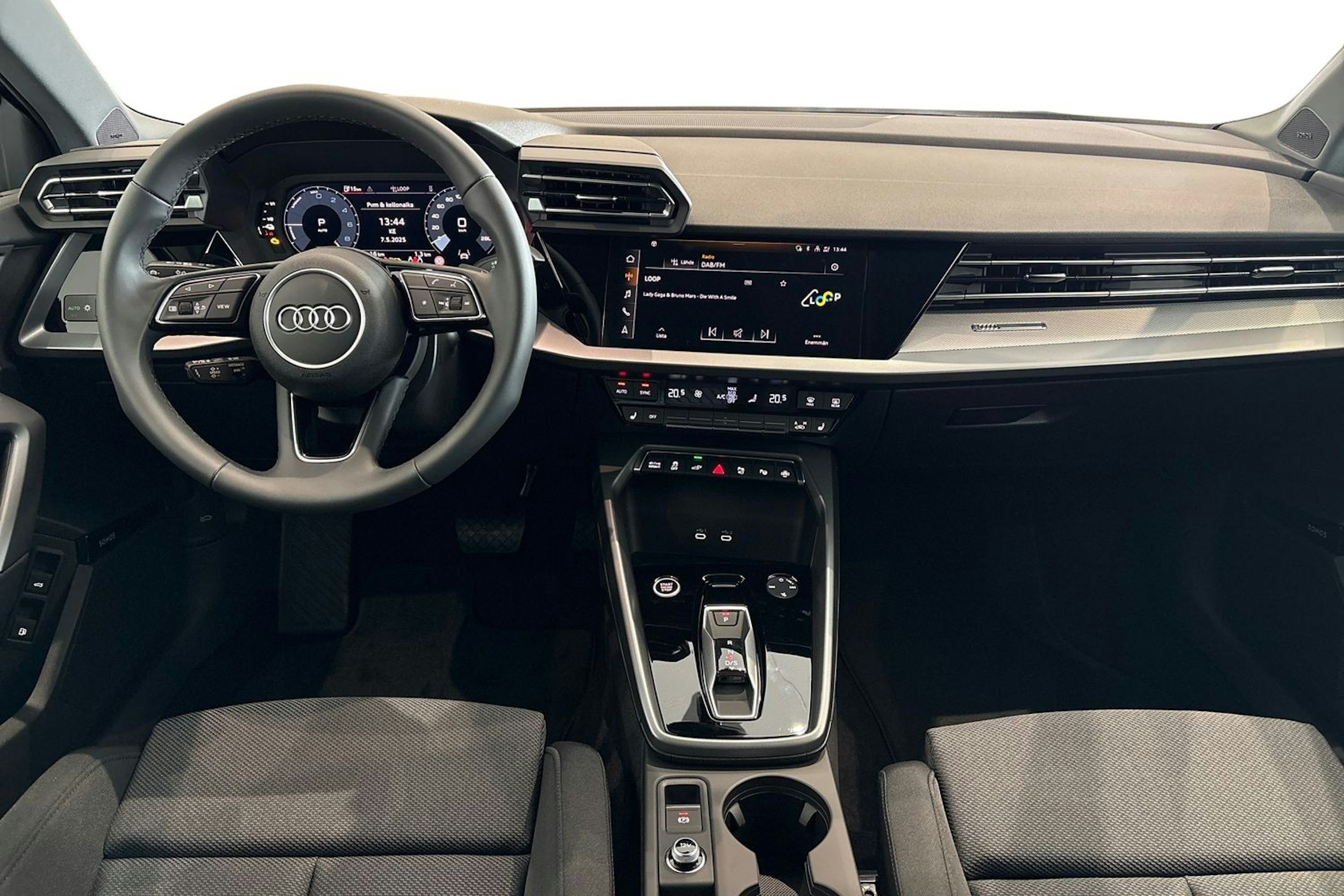 harmaa Audi A3 2025 kuva 7.