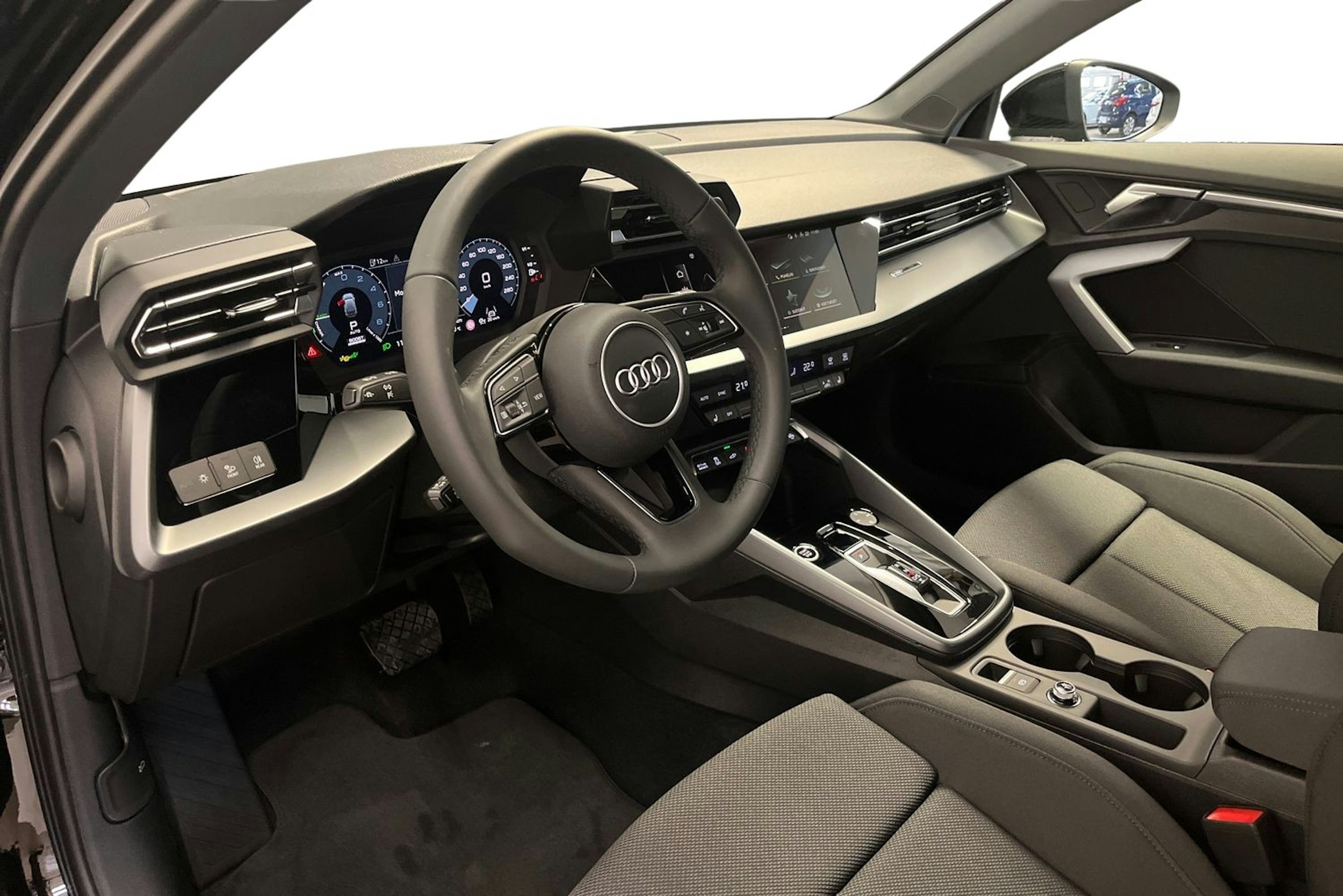 musta Audi A3 2025 kuva 3.