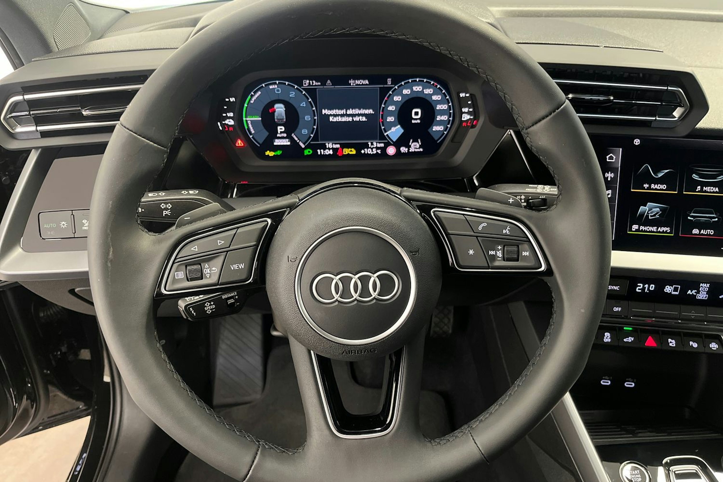 musta Audi A3 2025 kuva 7.