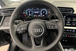 musta Audi A3 2025 kuva 7.