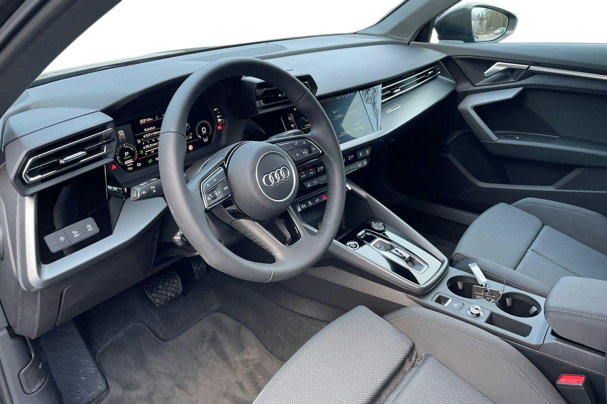 harmaa Audi A3 2025 kuva 6.