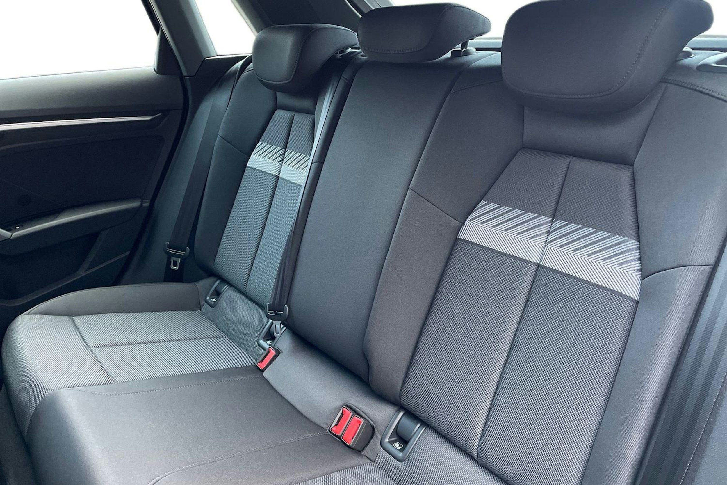 harmaa Audi A3 2025 kuva 8.