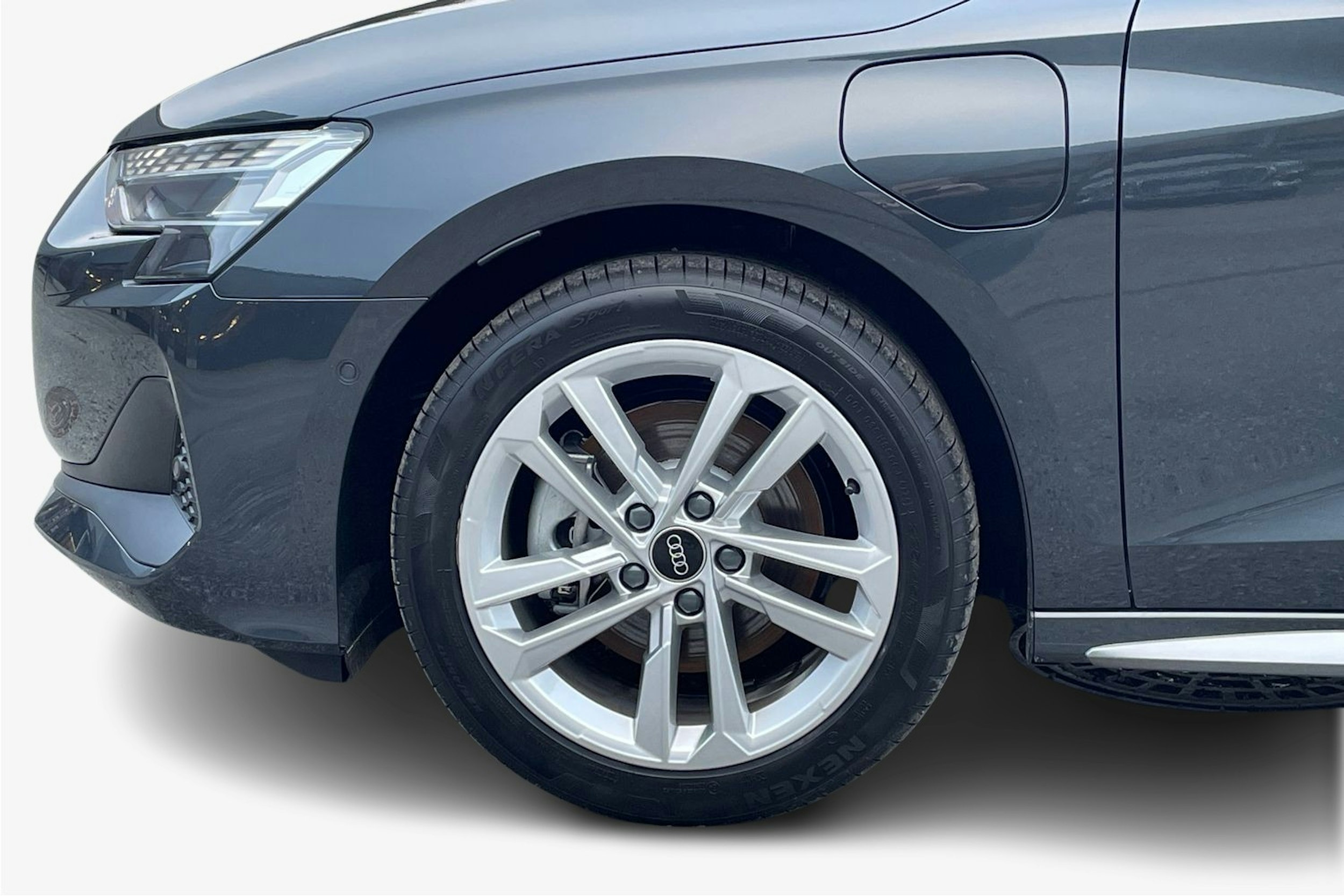 harmaa Audi A3 2025 kuva 9.