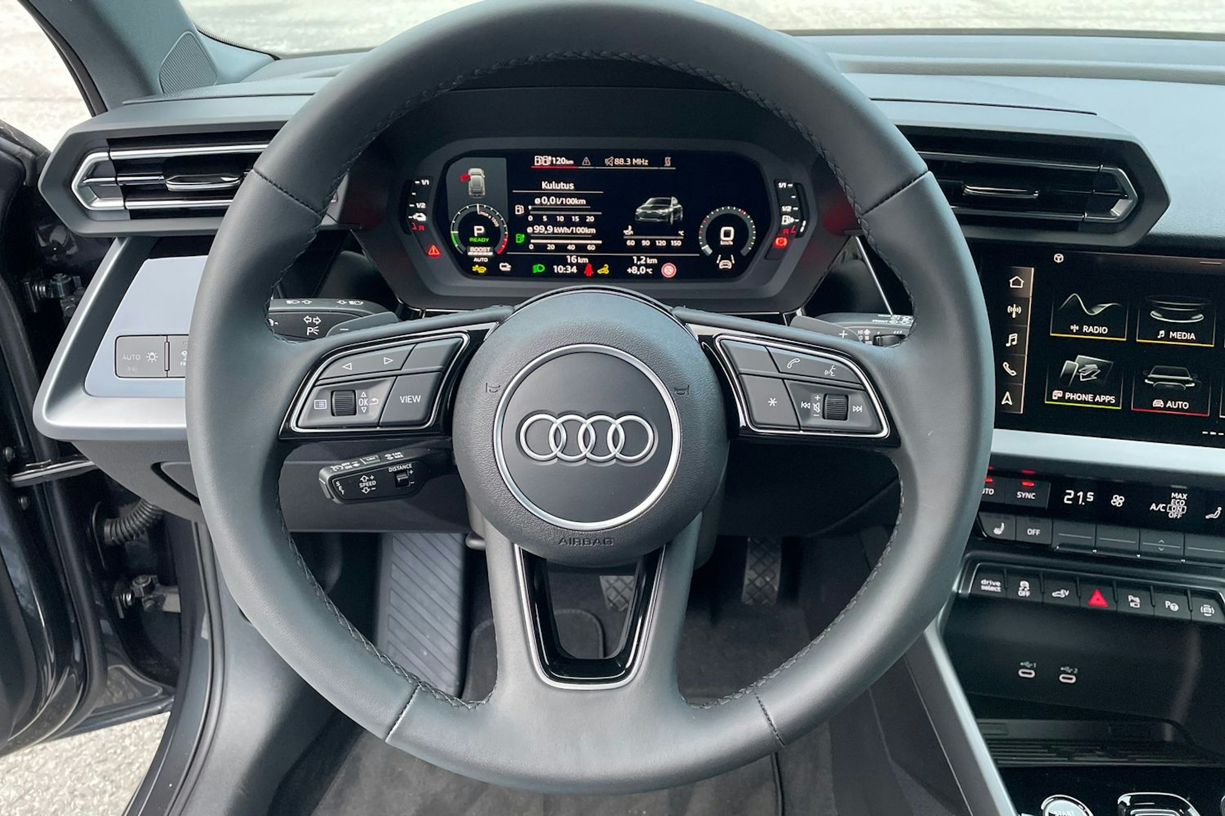 harmaa Audi A3 2025 kuva 12.