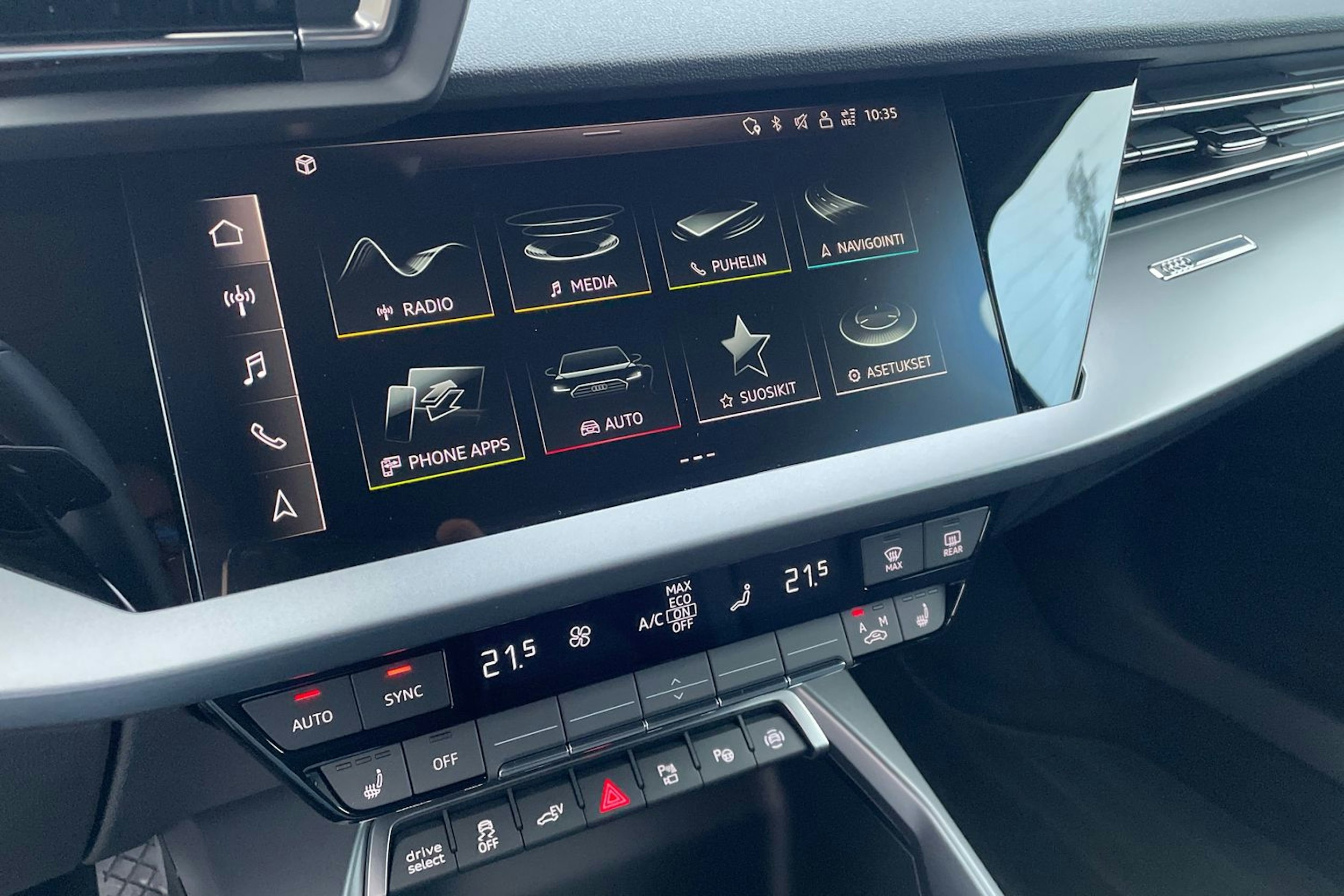 harmaa Audi A3 2025 kuva 13.