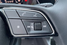 harmaa Audi A3 2025 kuva 17.