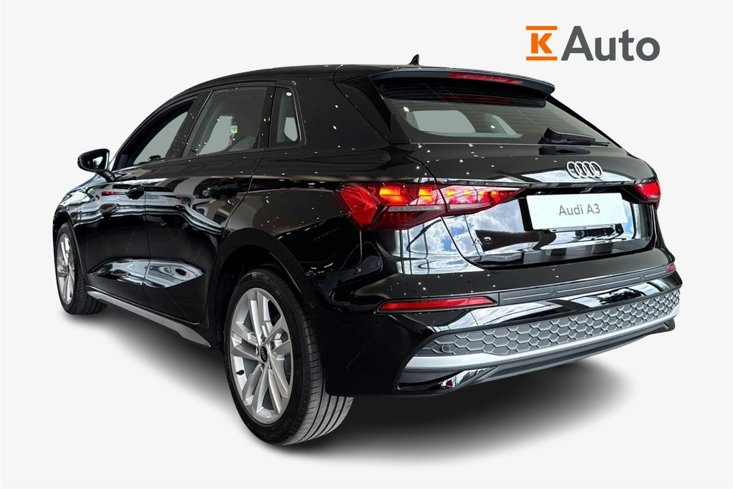 musta Audi A3 2025 kuva 2.