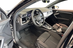 musta Audi A3 2025 kuva 6.