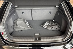 musta Audi A3 2025 kuva 11.