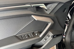 musta Audi A3 2025 kuva 13.