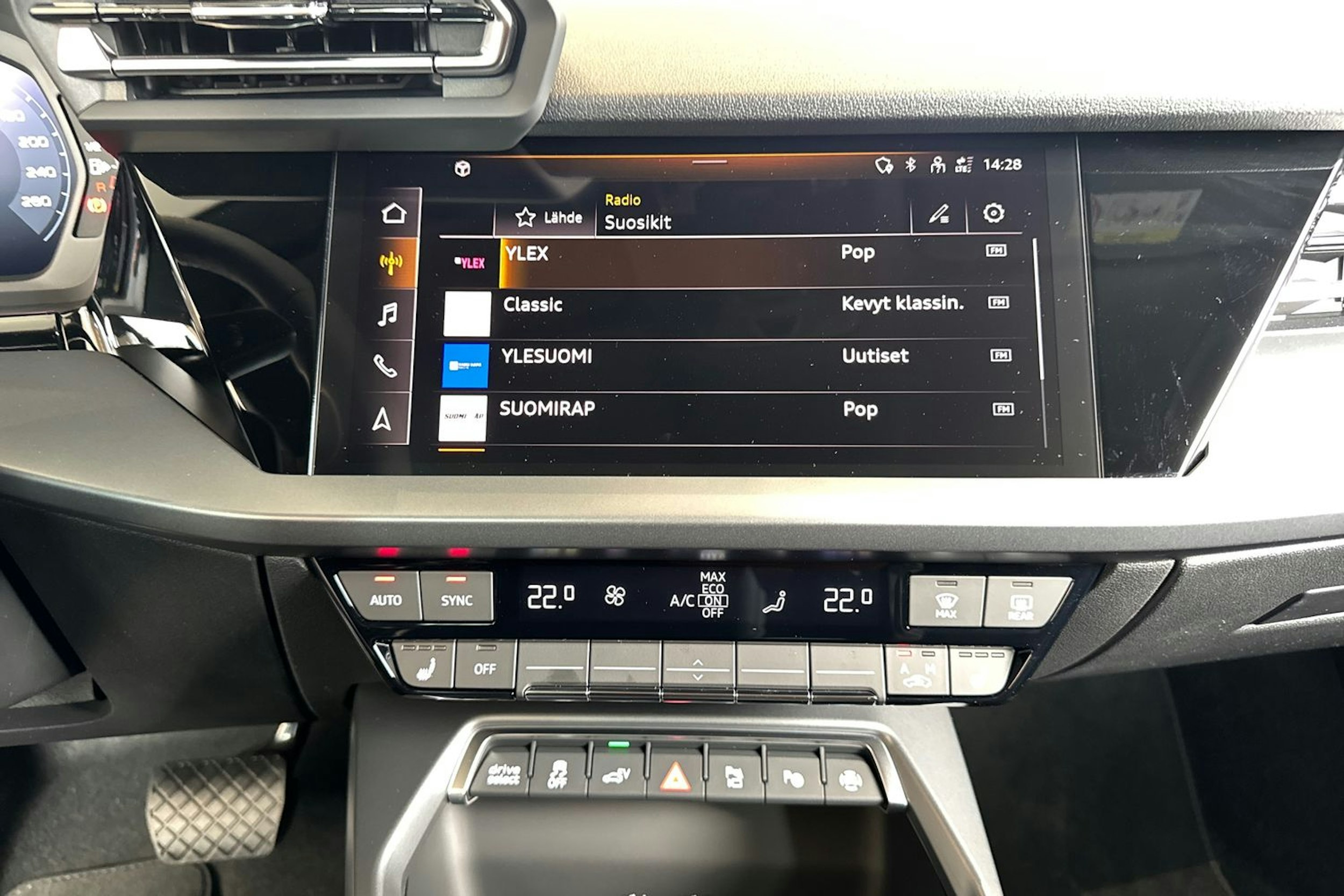 musta Audi A3 2025 kuva 15.