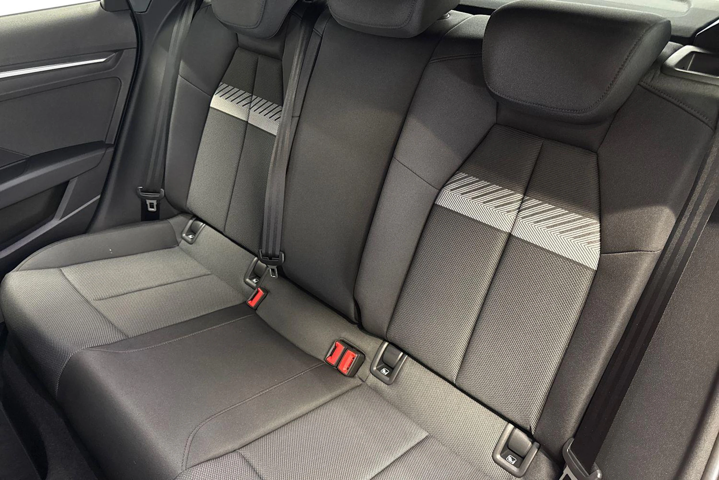 punainen Audi A3 2025 kuva 8.