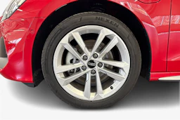 punainen Audi A3 2025 kuva 9.