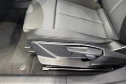 punainen Audi A3 2025 kuva 13.