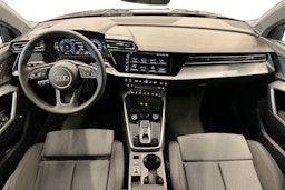 musta Audi A3 2025 kuva 7.