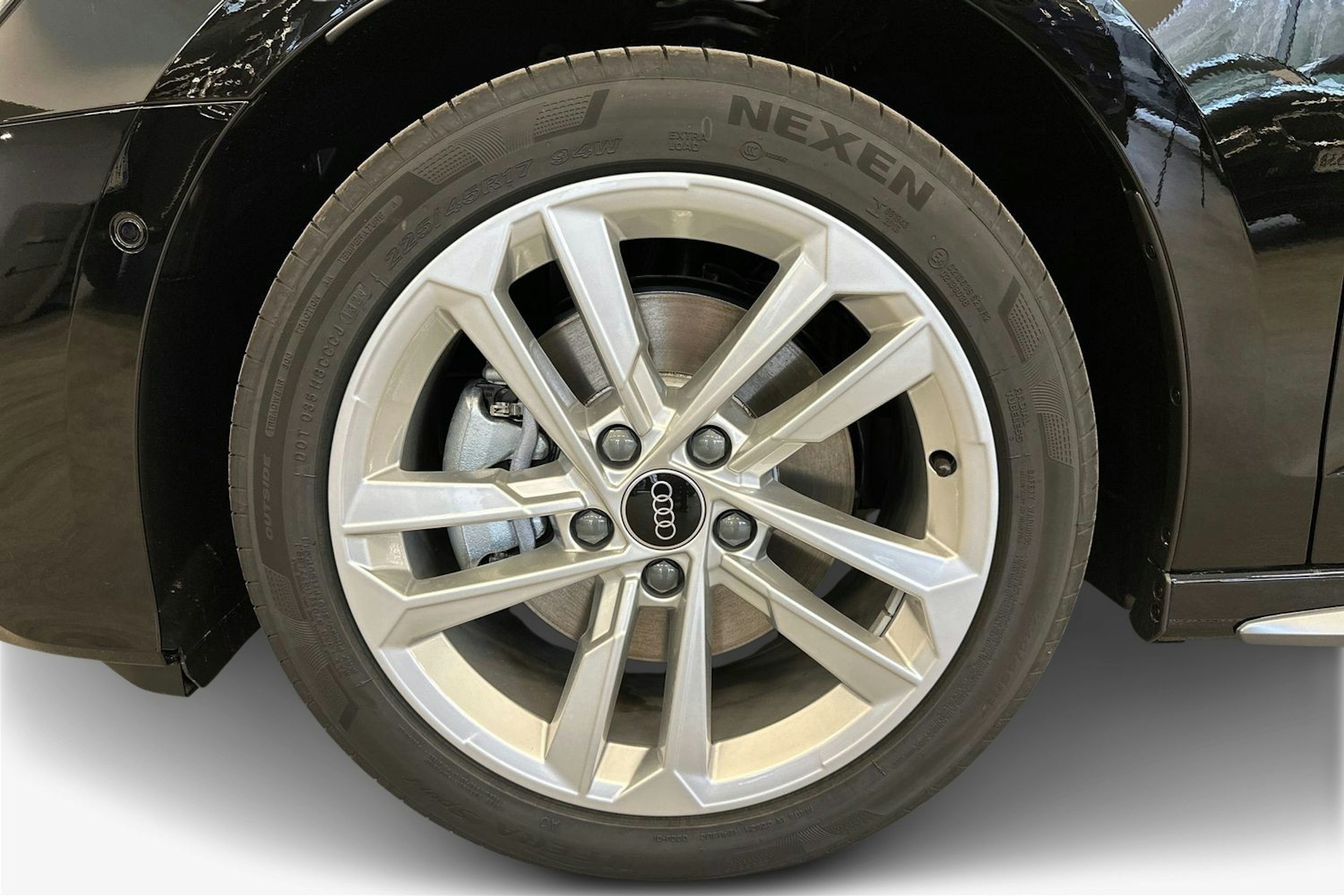musta Audi A3 2025 kuva 9.