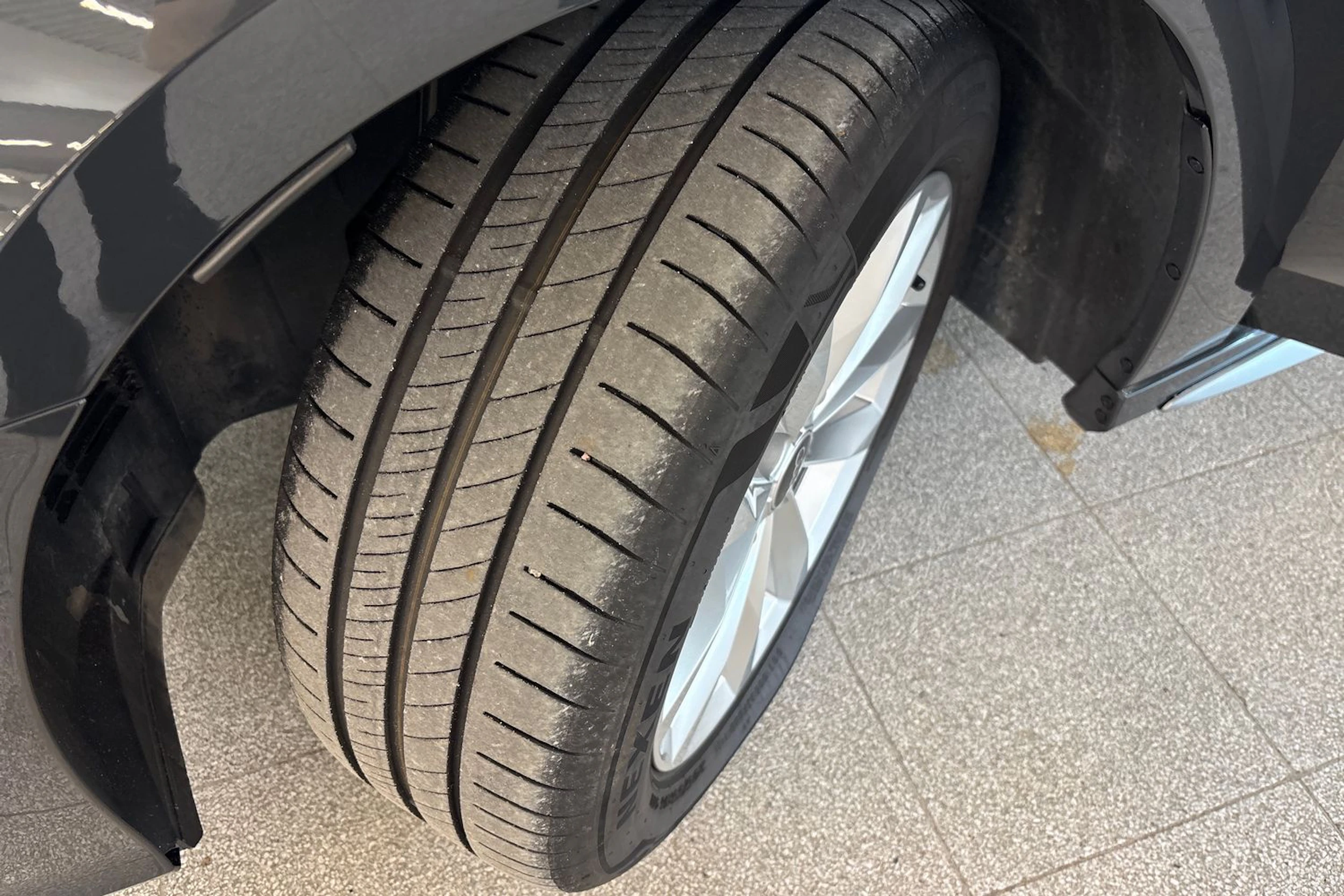 harmaa Audi A3 2025 kuva 10.