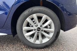 sininen Audi A3 2025 kuva 9.