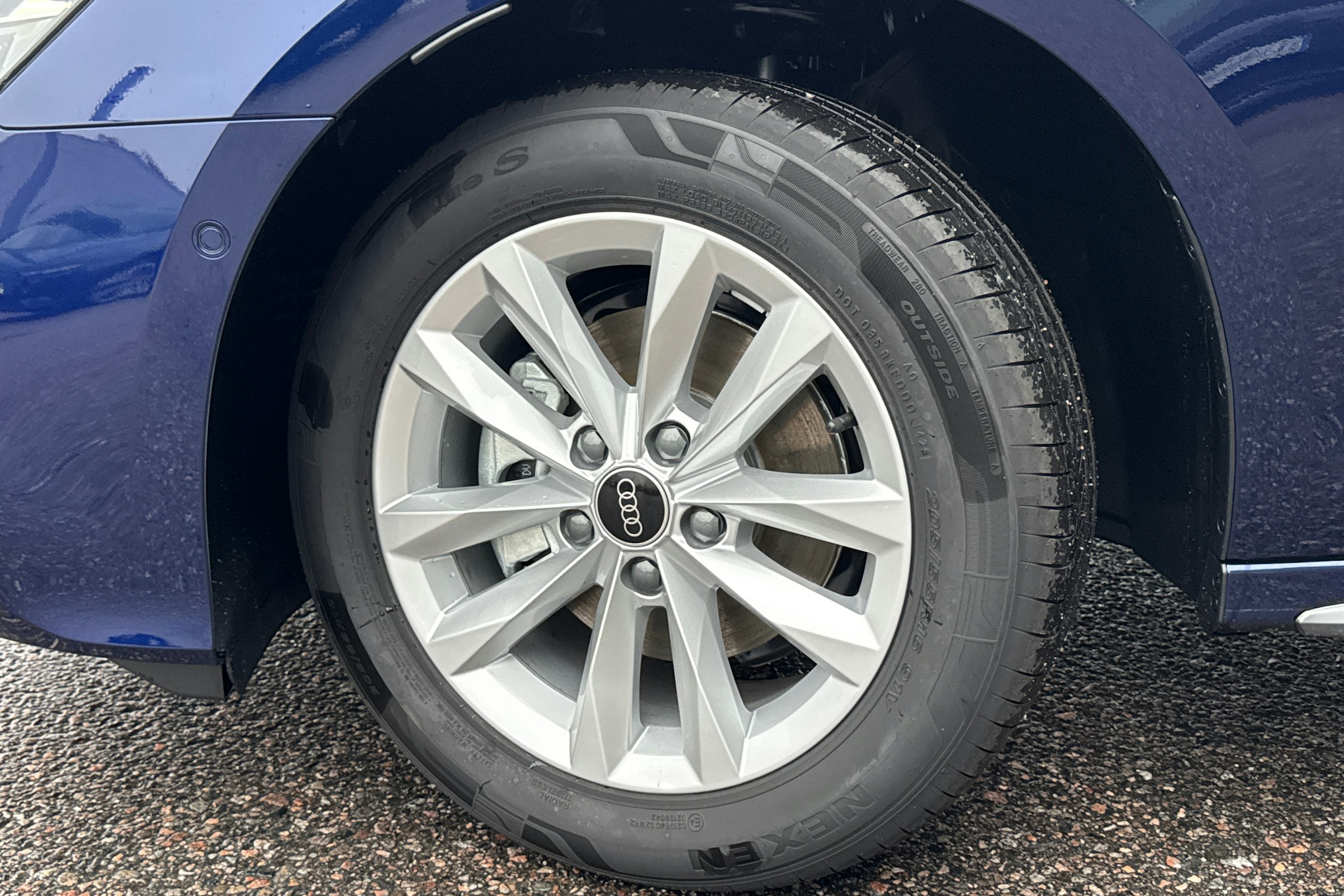 sininen Audi A3 2025 kuva 10.