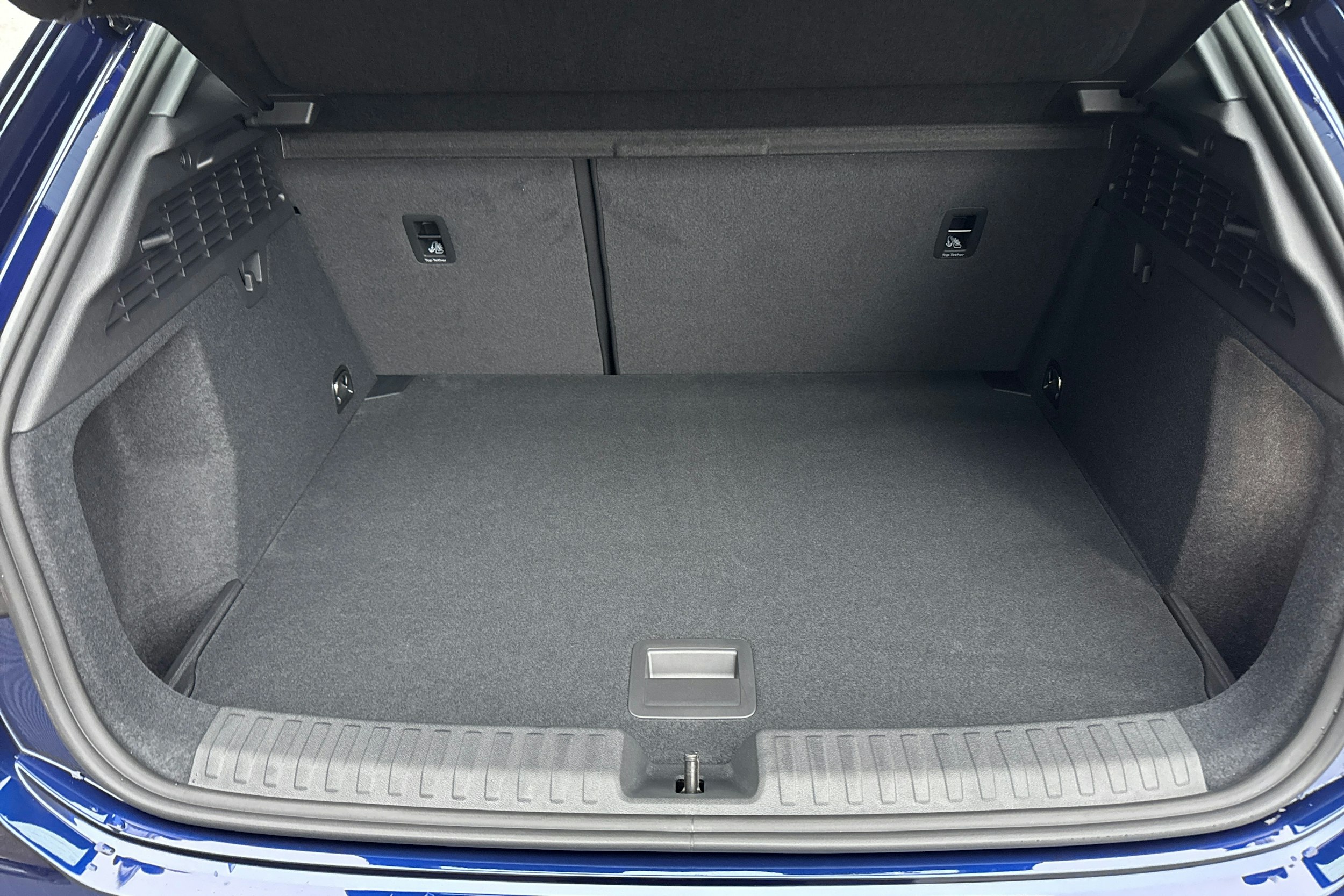 sininen Audi A3 2025 kuva 14.