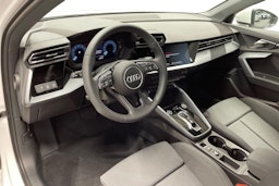 valkoinen Audi A3 2025 kuva 7.