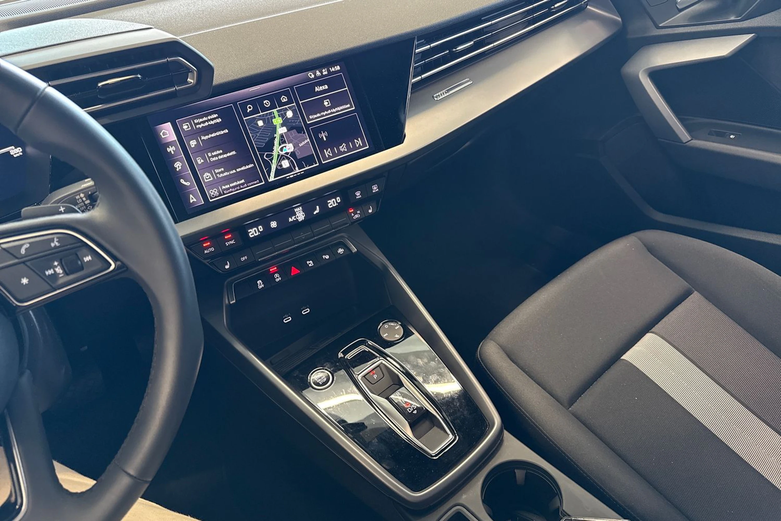 sininen Audi A3 2025 kuva 7.
