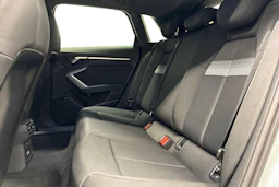 Harmaa Audi A3 2025 kuva 8.